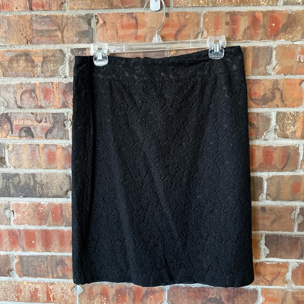 Jaclyn Smith Black Lace Zip Up Skirt With Gold specks Women’s Size: M